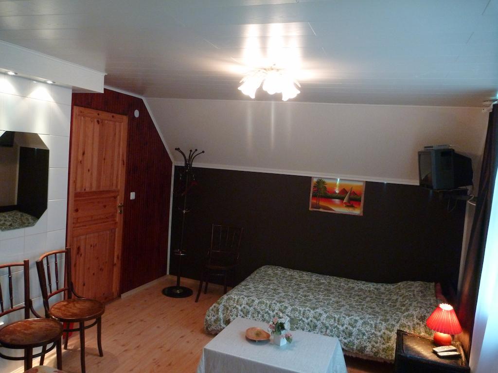 Maee Farm Villa Rouge Room photo